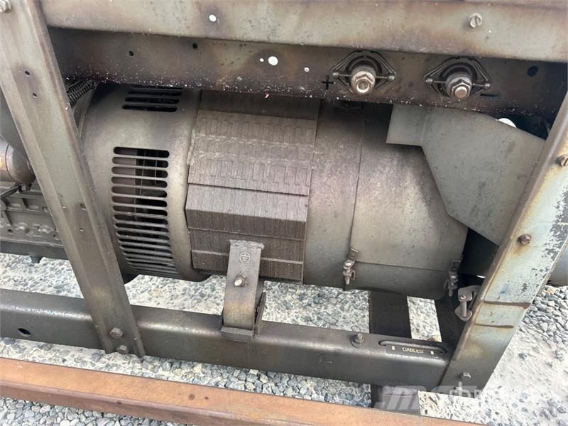 Lincoln 300D Welding Equipment