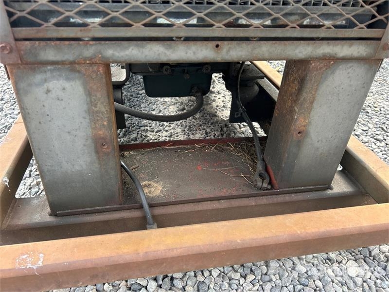 Lincoln 300D Welding Equipment