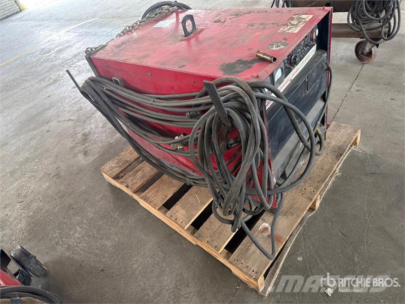 Lincoln 600 A Skid-Mounted Multi-Process Electric Welder Suvirinimo technika