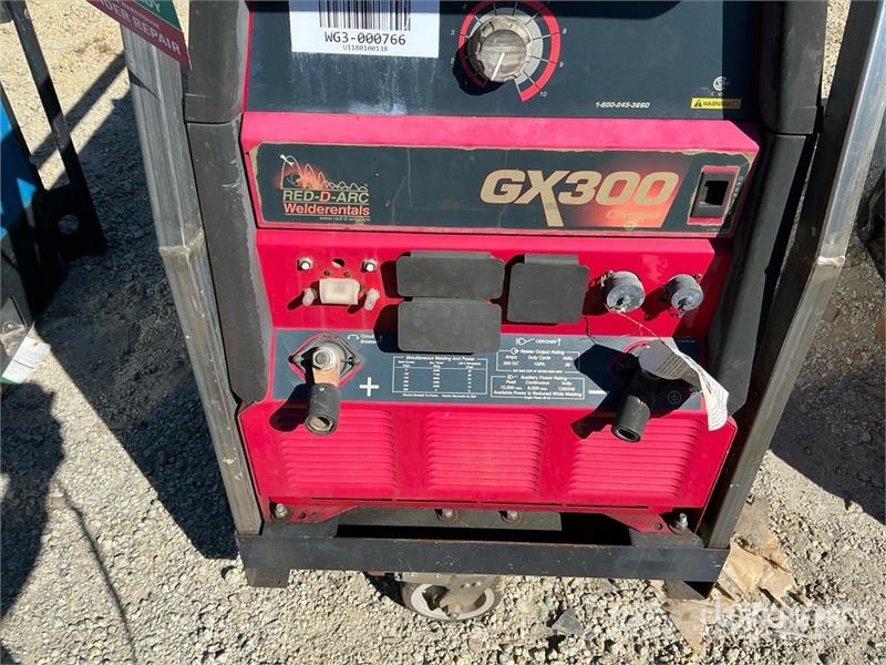 Lincoln K2284-2 300 A Multi-Process Engine Driven Welder Schweissgeräte