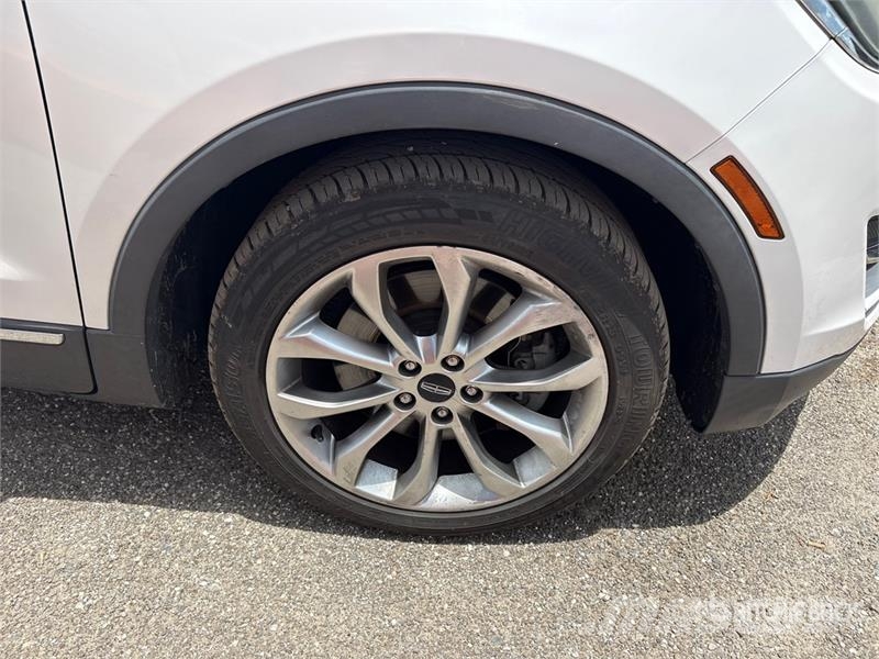 Lincoln MKC 2WD SUV Auto's