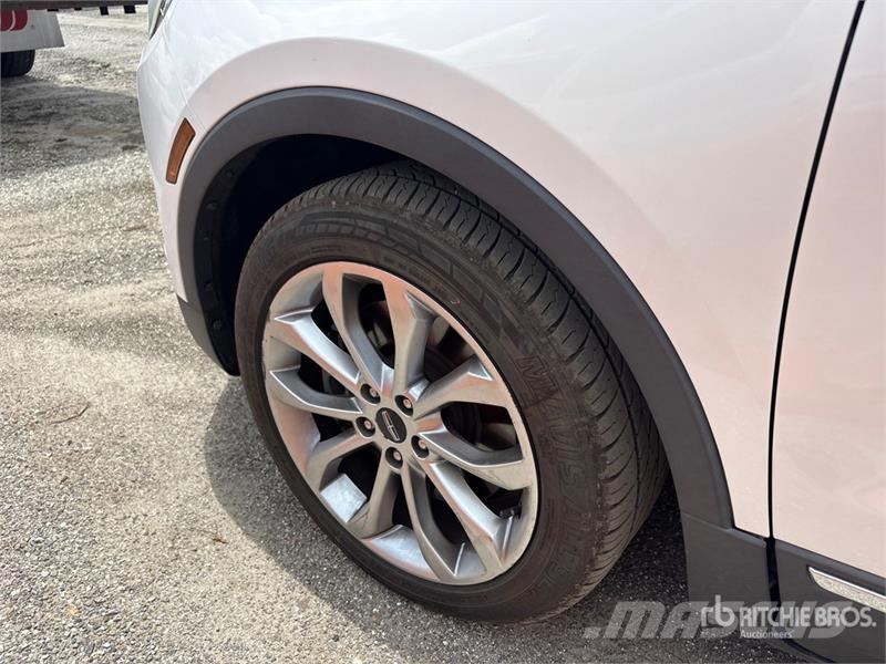 Lincoln MKC 2WD SUV Auto's