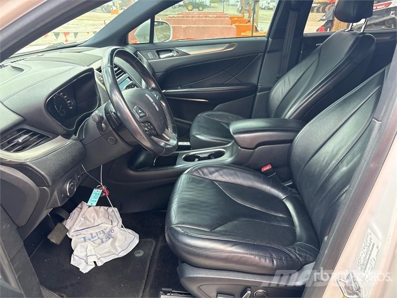 Lincoln MKC 2WD SUV Auto's
