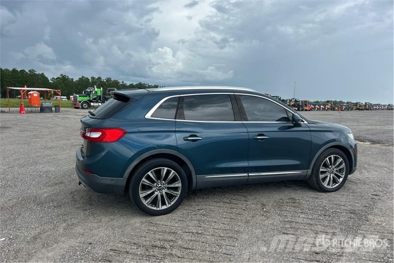 Lincoln MKX Masini