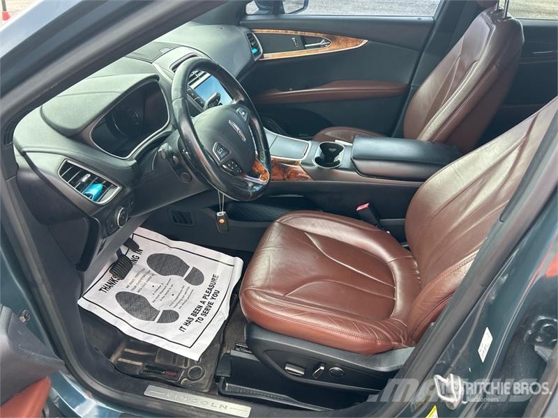 Lincoln MKX Masini