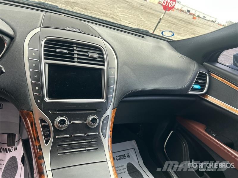Lincoln MKX Masini