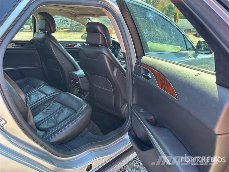 Lincoln MKZ Personbiler