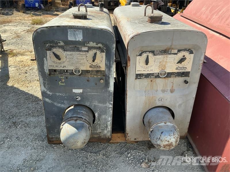 Lincoln of (2) Lincoln 200 A Stick Engine Driven Welder (I Welding Equipment