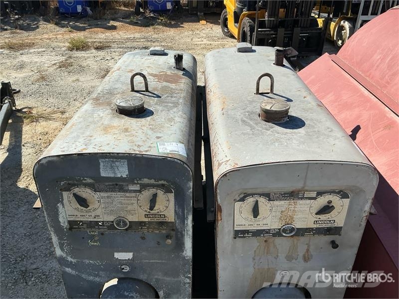 Lincoln of (2) Lincoln 200 A Stick Engine Driven Welder (I Welding Equipment