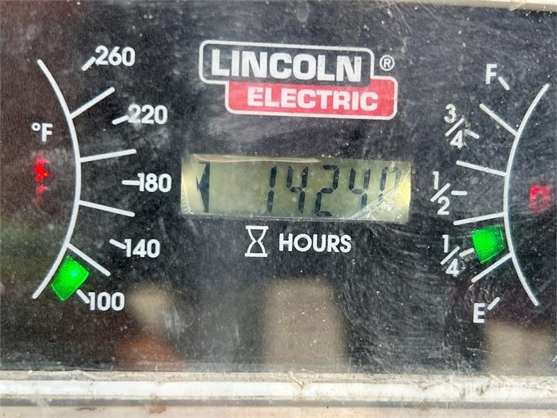 Lincoln of Lincoln SAE-500 500 A Skid-Mounted Stick Engine Welding Equipment