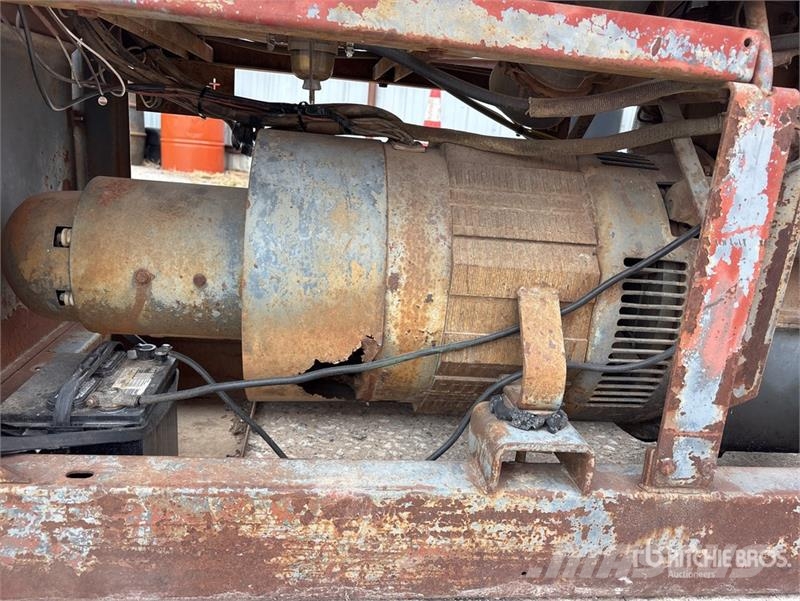 Lincoln SA250 Welding machines