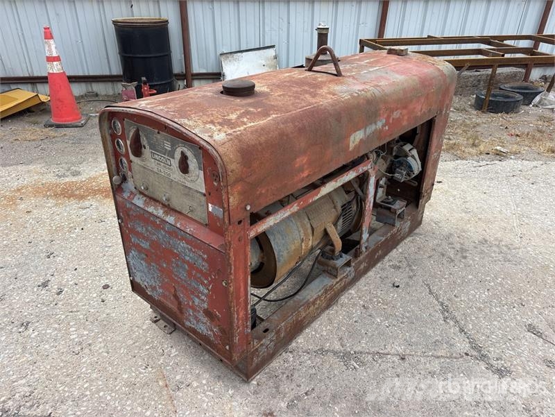 Lincoln SA250 Welding machines