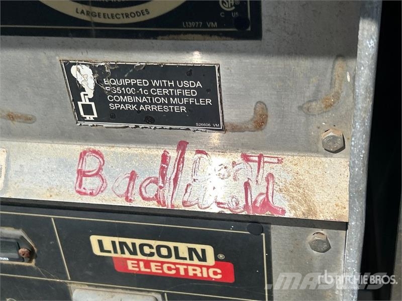 Lincoln SA500I 500 A Skid-Mounted Stick Engine Driven Weld Heggesztő berendezések