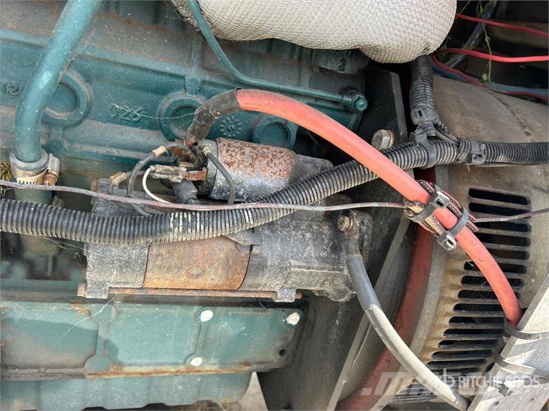 Lincoln SA500I 500 A Skid-Mounted Stick Engine Driven Weld Heggesztő berendezések