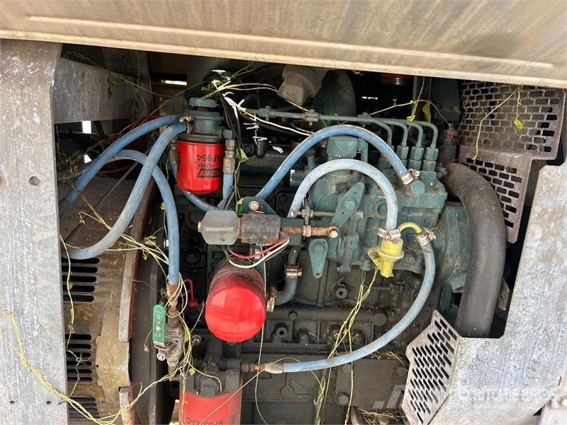 Lincoln SA500I 500 A Skid-Mounted Stick Engine Driven Weld Heggesztő berendezések
