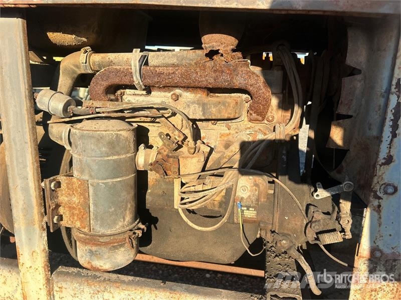 Lincoln Skid-Mounted Stick Engine Driven Welder (Inoperabl Aparati za zavarivanje