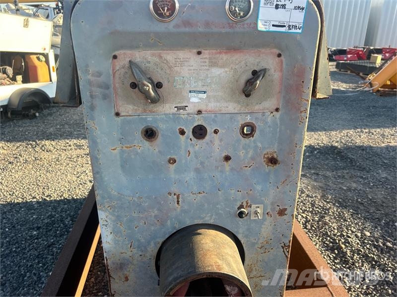 Lincoln Skid-Mounted Stick Engine Driven Welder (Inoperabl Aparati za zavarivanje