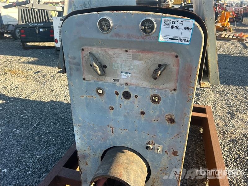 Lincoln Skid-Mounted Stick Engine Driven Welder (Inoperabl Aparati za zavarivanje