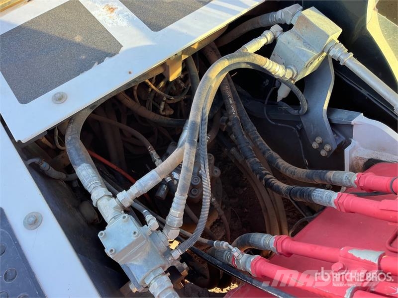 Link-Belt 210LX Tracked Excavator Bandgrävare