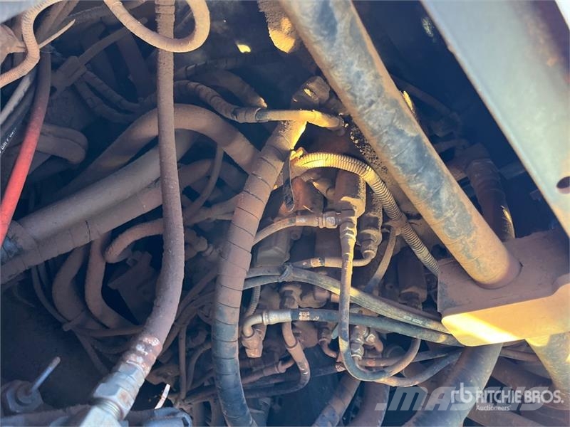 Link-Belt 210LX Tracked Excavator Bandgrävare