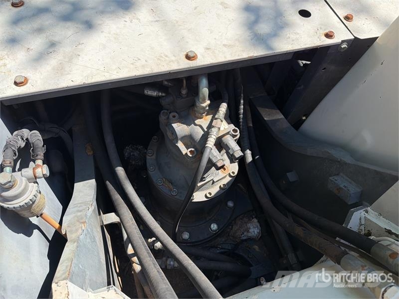 Link-Belt 240 LX Tracked Excavator Telakaivukoneet