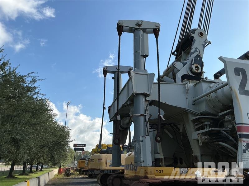 Link-Belt 248 Hylab 5 200 ton Lattice-Boom Crawler Crane (In Vikšriniai kranai