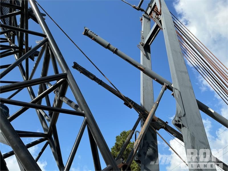 Link-Belt 248 Hylab 5 200 ton Lattice-Boom Crawler Crane (In Vikšriniai kranai
