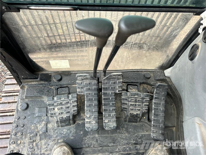 Link-Belt 250X3LF Long Reach Tracked Excavator Lánctalpas kotrók