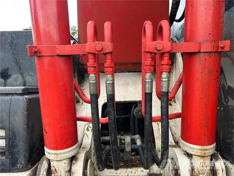 Link-Belt 250X3LF Long Reach Tracked Excavator Lánctalpas kotrók