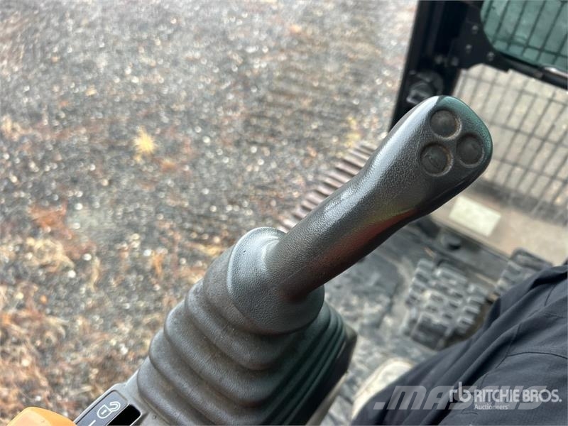 Link-Belt 250X3LF Long Reach Tracked Excavator Lánctalpas kotrók