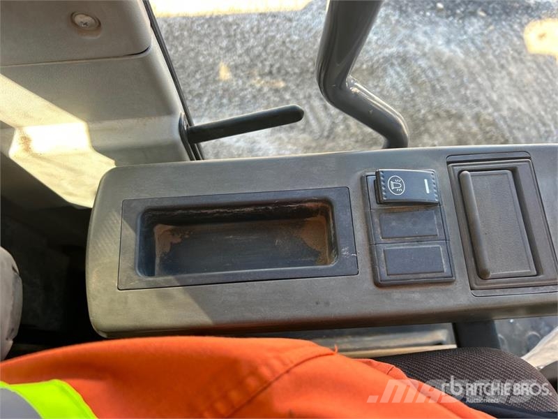 LiuGong CLG936D Tracked Excavator Lánctalpas kotrók