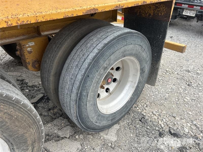 Load King 2060-40-2HD 40 ft T/A Belly Dump Trailer (Inoperab Bañeras