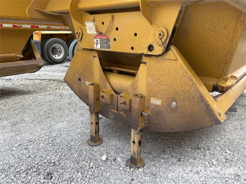 Load King 2060-40-2HD 40 ft T/A Belly Dump Trailer (Inoperab Bañeras