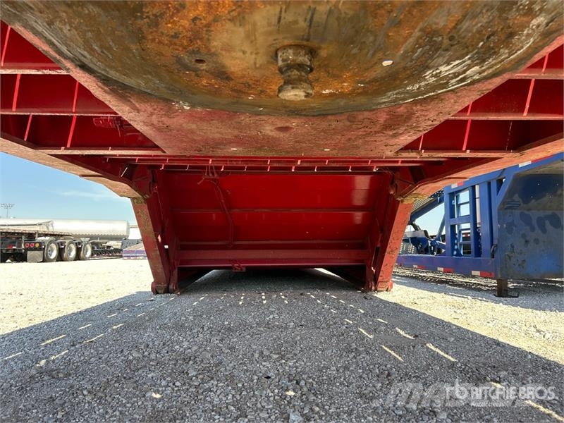 Load King 503/4DFM 52 ft Tri/A Lowboy Folding Neck Trailer Pranchas / Carrega-tudo