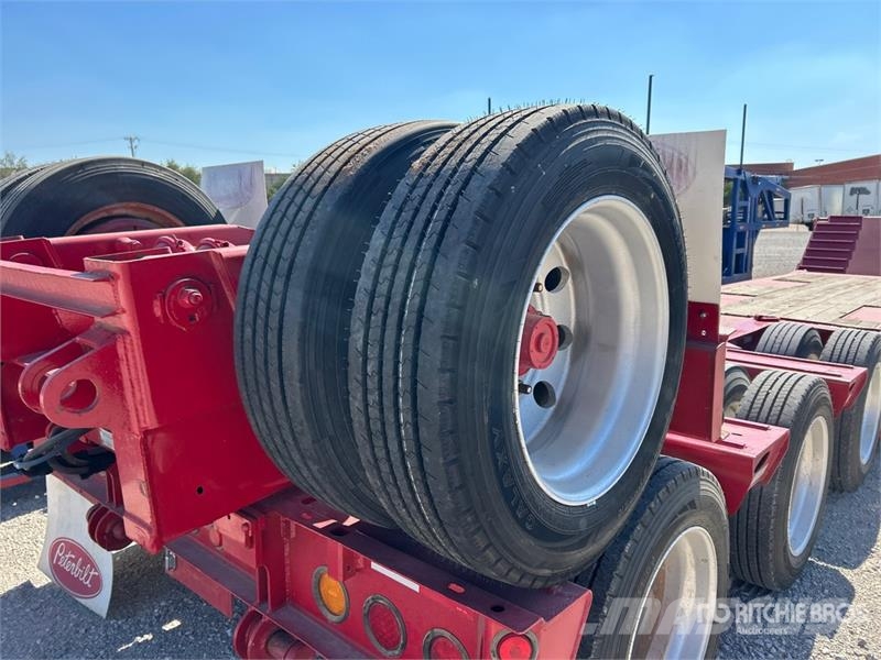 Load King 503/4DFM 52 ft Tri/A Lowboy Folding Neck Trailer Pranchas / Carrega-tudo