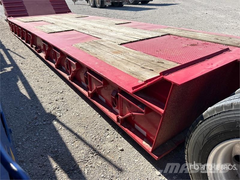 Load King 503/4DFM 52 ft Tri/A Lowboy Folding Neck Trailer Pranchas / Carrega-tudo