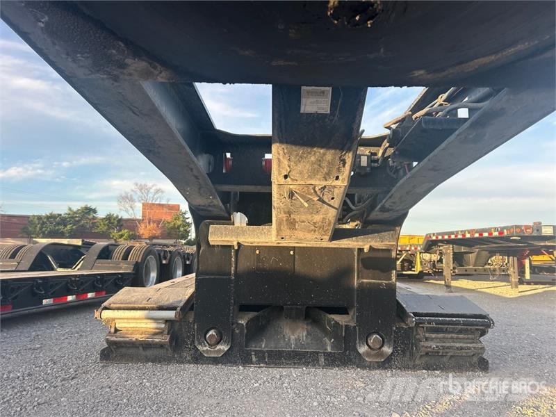 Load King 503/554SSSF 110000 lb Tri/A Removable Gooseneck Lo Zemie treileri