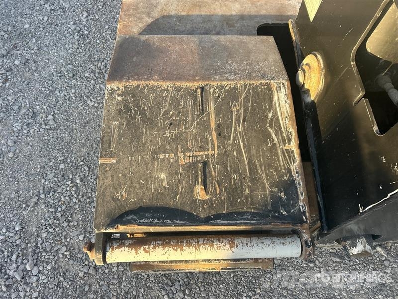Load King 503/554SSSF 110000 lb Tri/A Removable Gooseneck Lo Zemie treileri