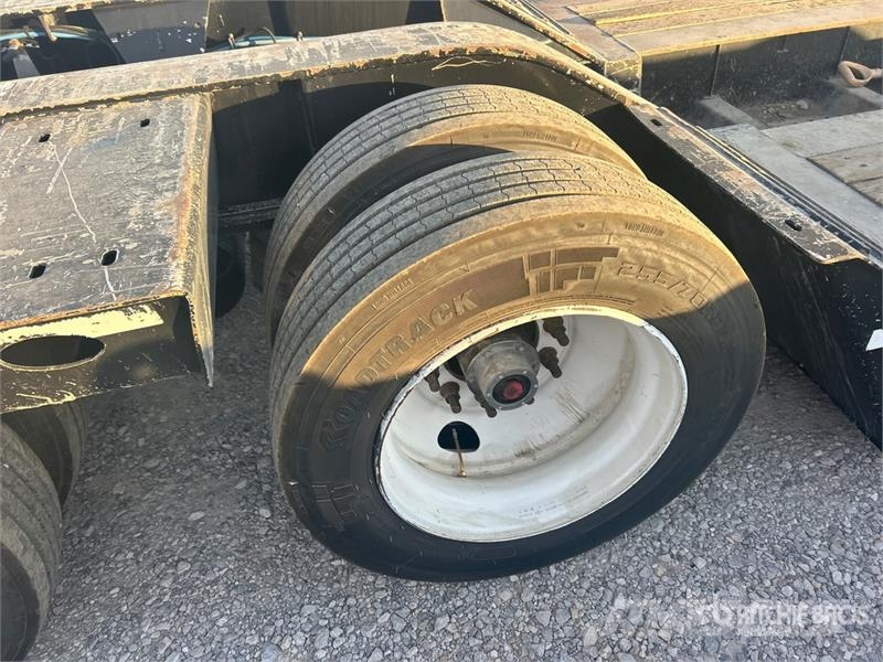 Load King 503/554SSSF 110000 lb Tri/A Removable Gooseneck Lo Zemie treileri