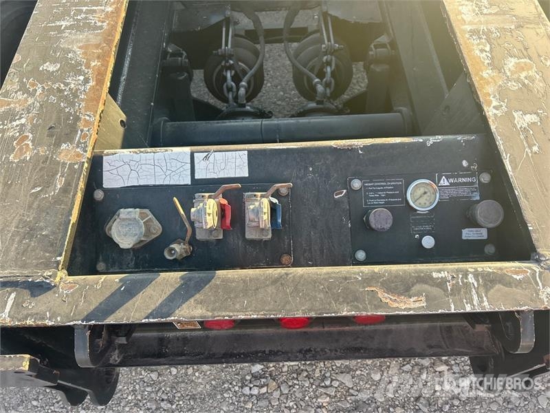 Load King 503/554SSSF 110000 lb Tri/A Removable Gooseneck Lo Zemie treileri