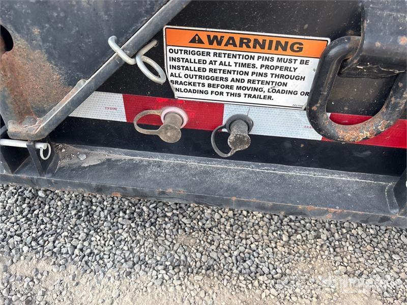 Load King 553 Tri/A Lowboy Trailer Zemie treileri