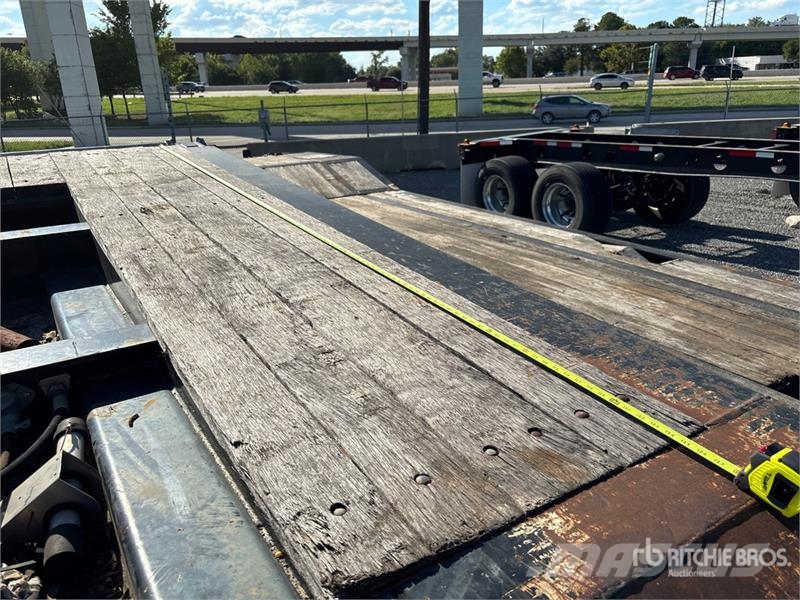 Load King 553 Tri/A Lowboy Trailer Нискотоварачи
