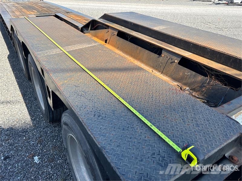 Load King 553 Tri/A Lowboy Trailer Нискотоварачи