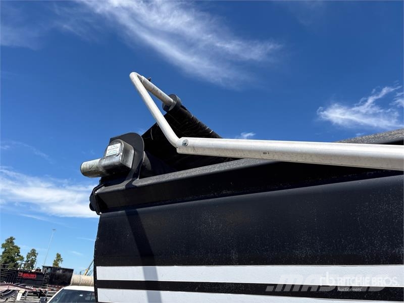 Load King RH3229 34 ft T/A End Dump Trailer Самоскиди