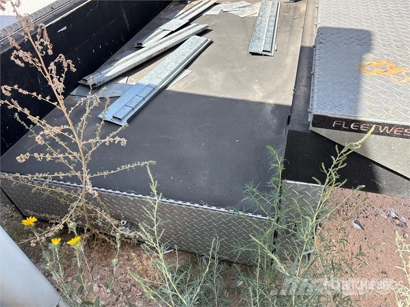  Load"N" Go Truck Flatbed Body Фургони
