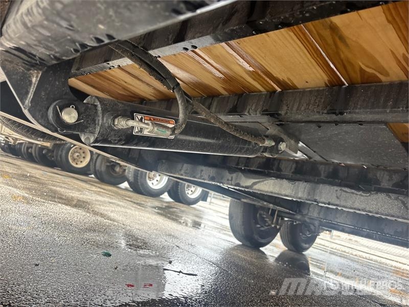 Load Trail 10550 lb 20 ft T/A Equipment Trailer Remorci transport vehicule