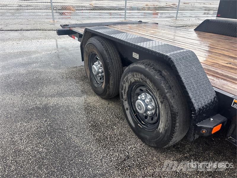 Load Trail 10550 lb 20 ft T/A Equipment Trailer Remorci transport vehicule