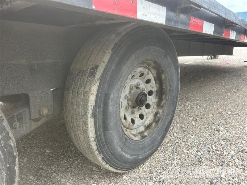 Load Trail 22 ft T/A Flatbed Trailer Flatbed/Dropside trailers