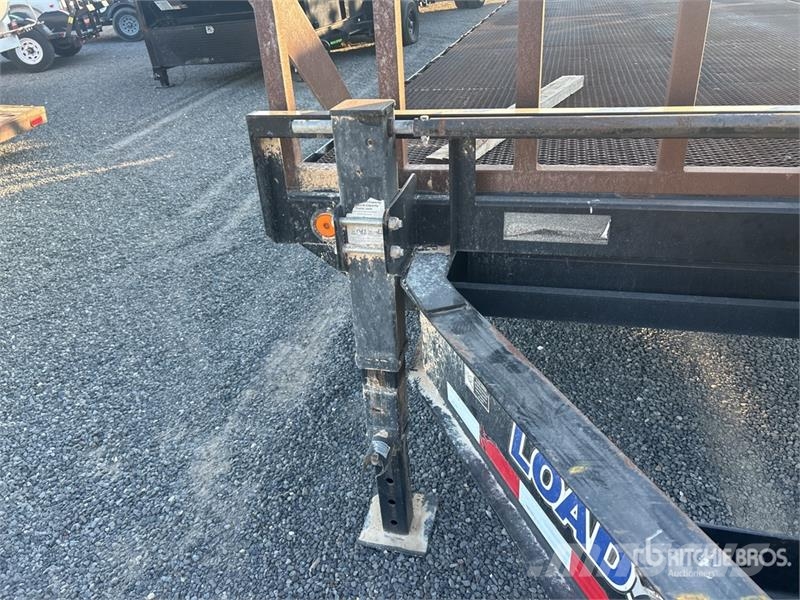Load Trail 26 ft T/A Tilt Deck Trailer Maskintransporter