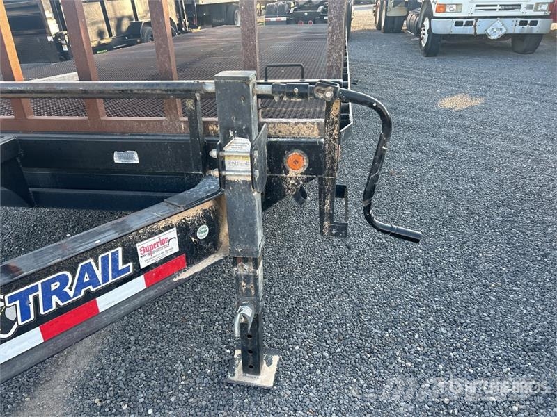 Load Trail 26 ft T/A Tilt Deck Trailer Maskintransporter